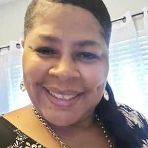 Meet your Posher, Alise